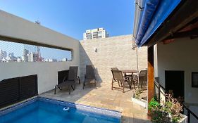 Cobertura de 3 quartos com churrasqueira e piscina